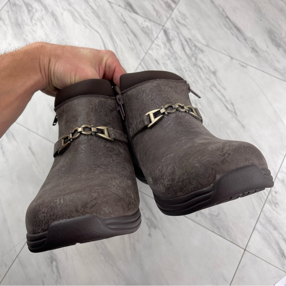 -Drew Blossom Orthopedic Brown Foil Gold Women's Size 11.5 W Wide Booties Shoe - Picture 4 of 15